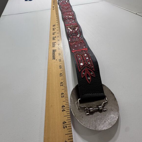 CHICO'S Ethnic Tribal Med.  Leather Wide Slouchy Belt Silver Medallion Buckle - Picture 6 of 8